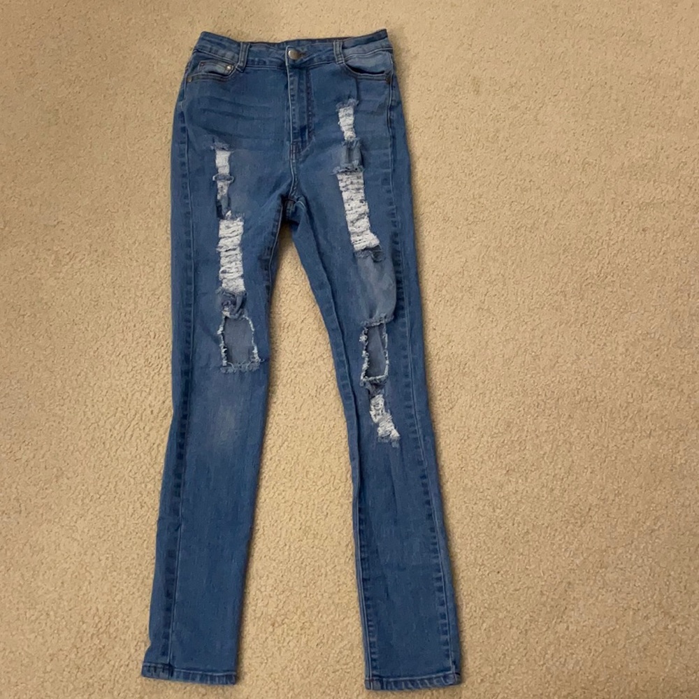 Ripped B.O.B jeans